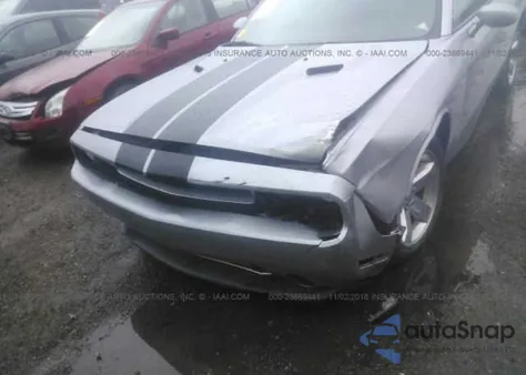 2014 Dodge Challenger Sxt z USA, uszkodzony, nr VIN 2C3CDYAG6EH149645